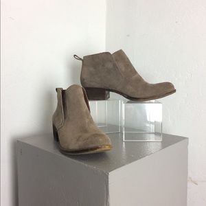 LUCKY BRAND grey Suede Booties 7.5